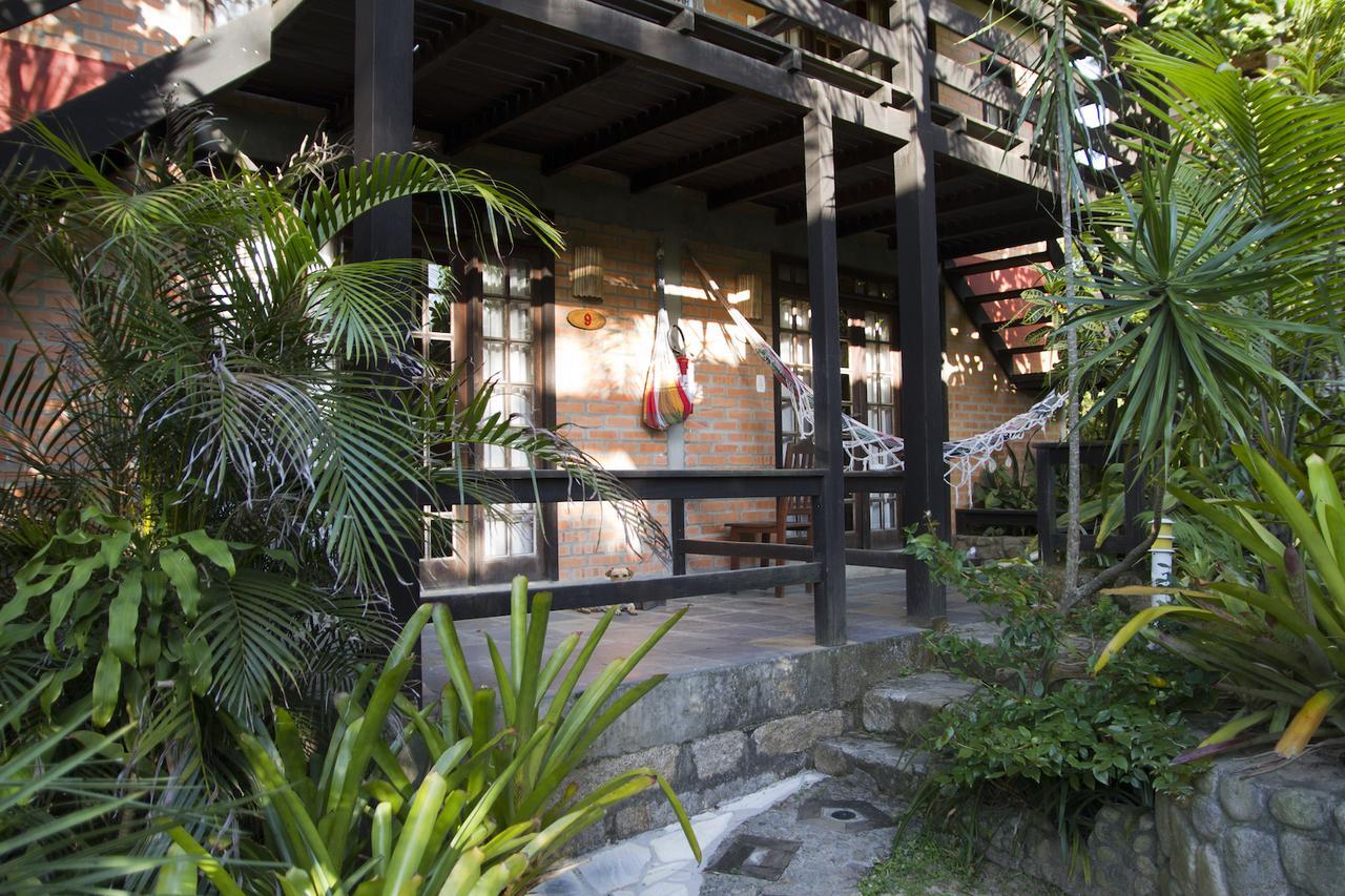 Pousada Alem Do Jardim Praia do Rosa Exterior photo